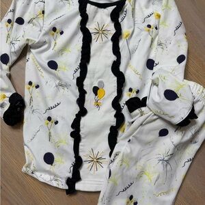 Kids Pajamas with Balloon Print - White and Black